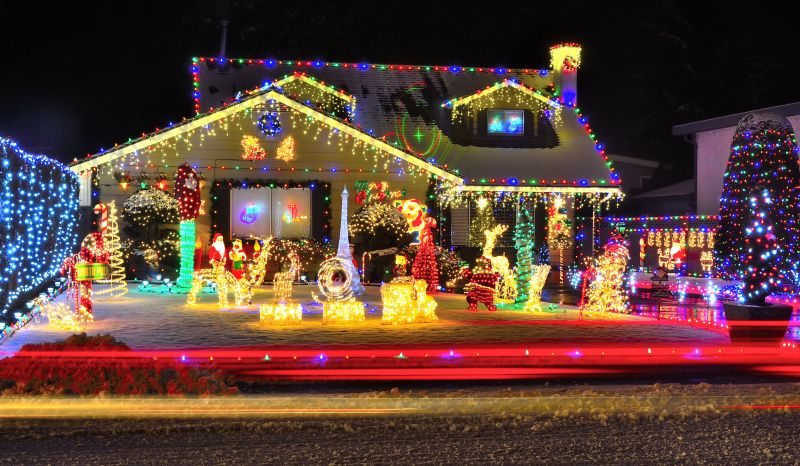 Holiday Lights Hanging in Alpharetta, GA