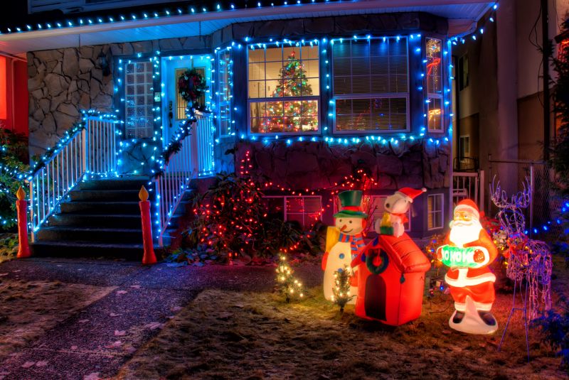 Seasonal Lights Installation in Olathe, KS